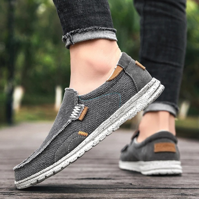 ASTR - Slip-On
