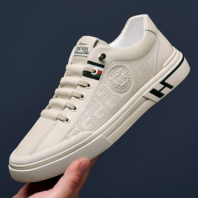 ASTR- Sneaker